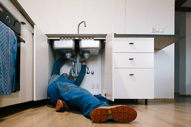 Professional Plumbing technician working in Cross Junction, VA
